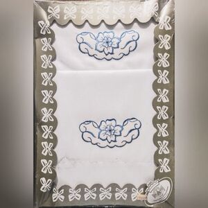 Vtg New Crestline Royal Made Set Of Pillowcases 42X36